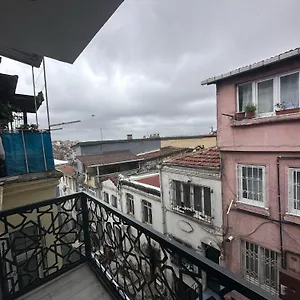 Taksim Larissa اسطنبول